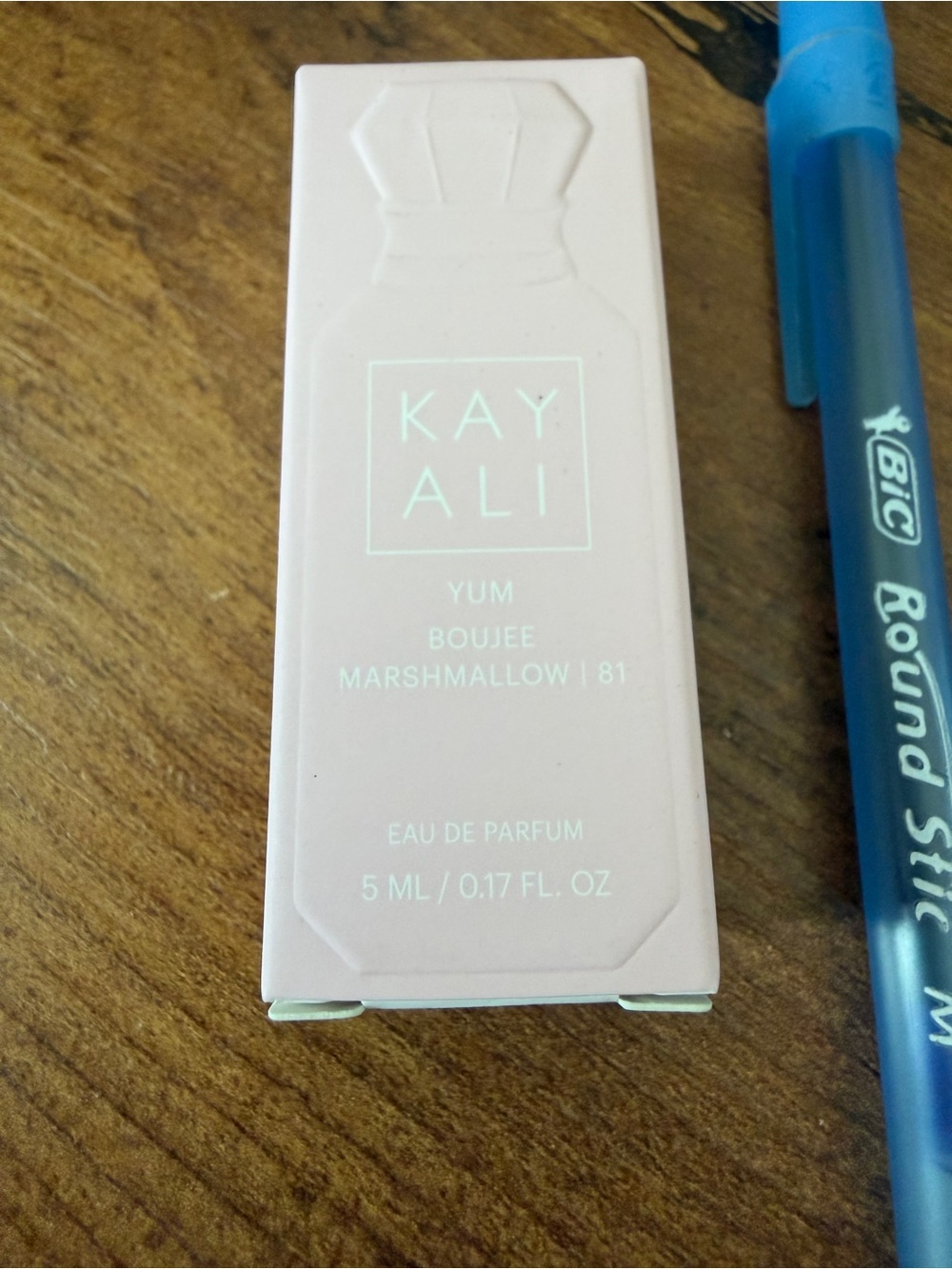 Kayali Yum Bougie Marshmallow MINI dabber, NIB - 5ml - Picture 2 of 3